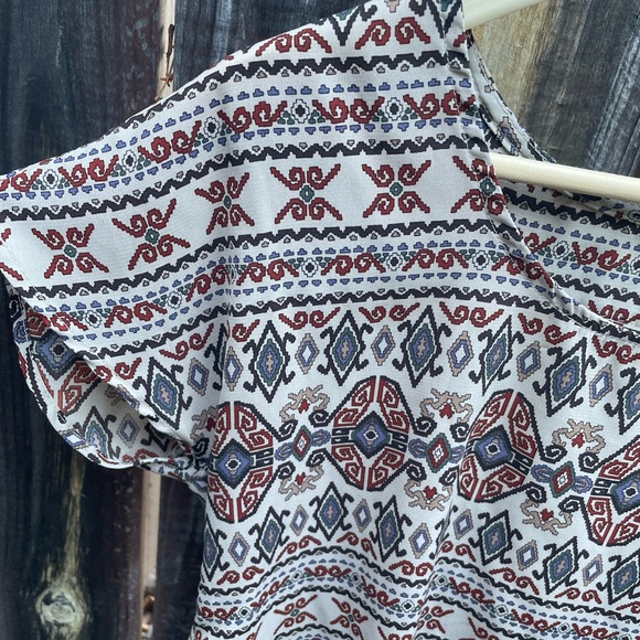 Foreign Exchange - Printed Blouse - Picture 3 of 10